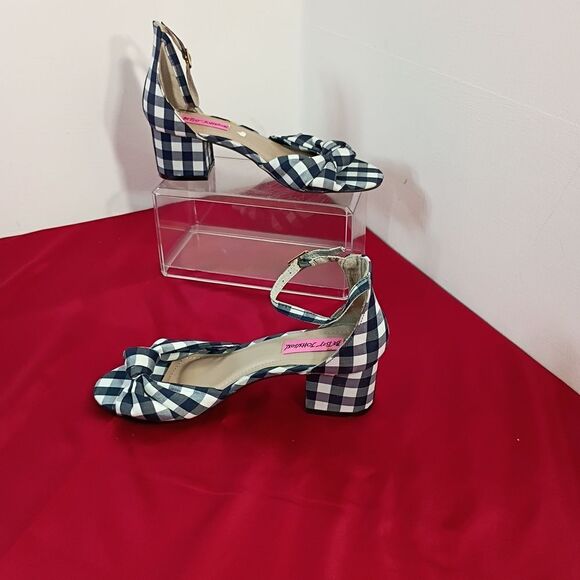 Stylish Black and White Checkered Women's Sandals - Picture 2 of 10